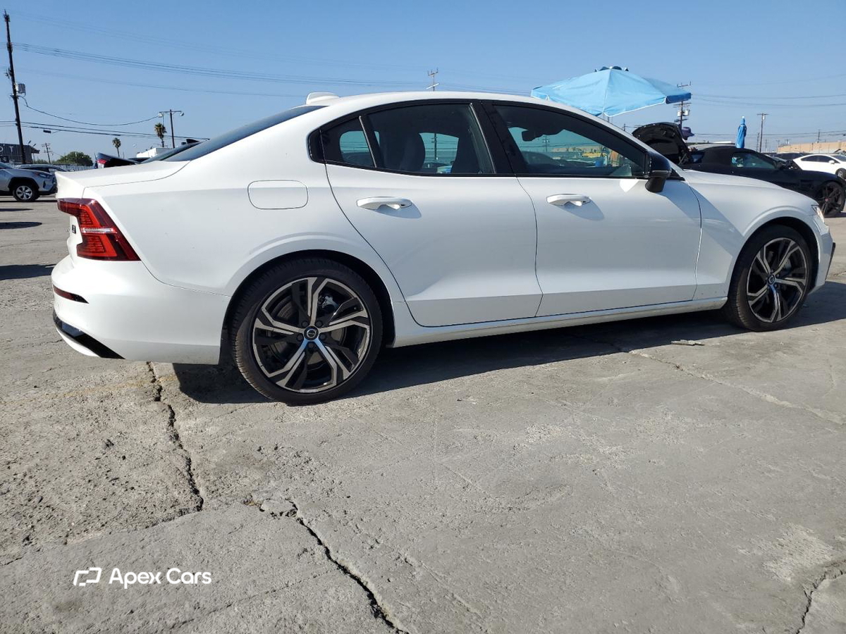 Volvo S60 2024