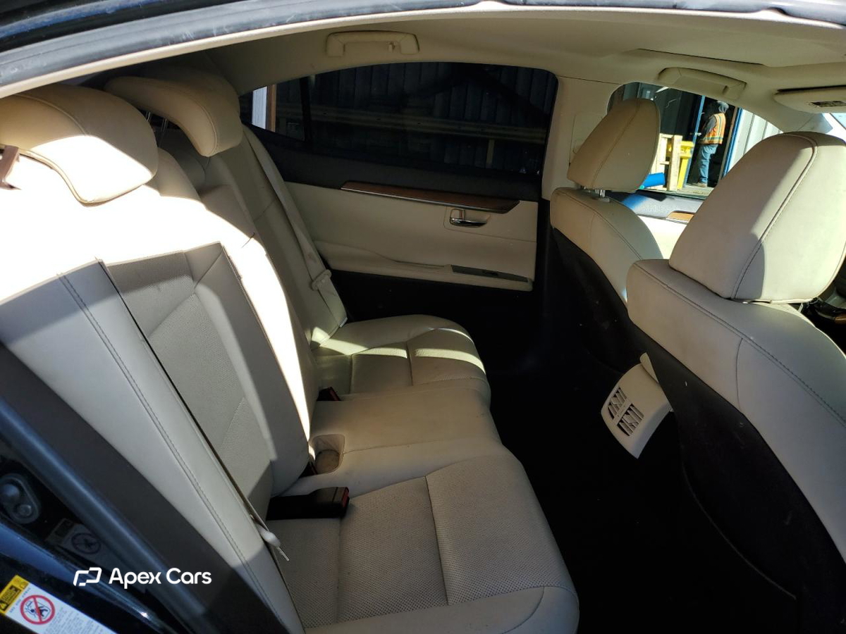 Lexus ES 2018
