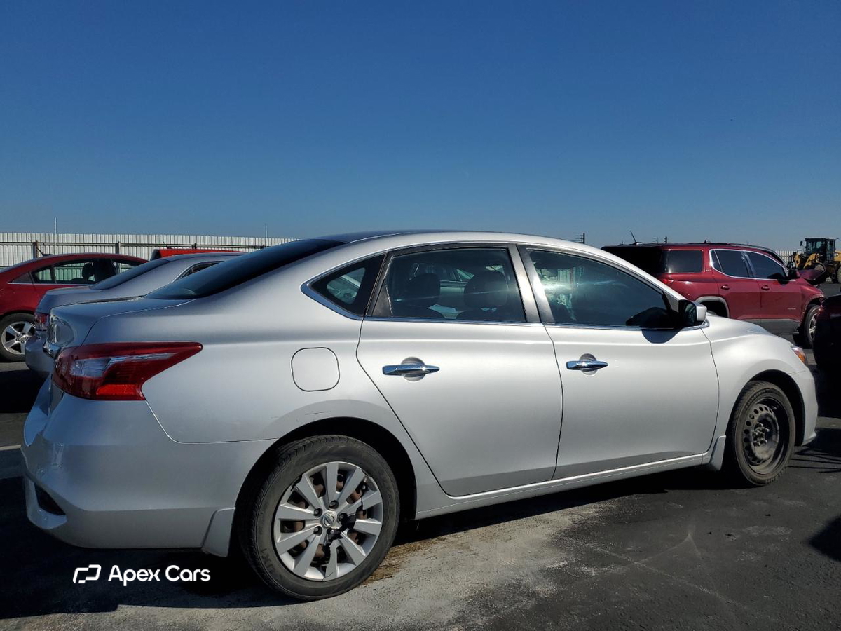 Nissan Sentra 2018