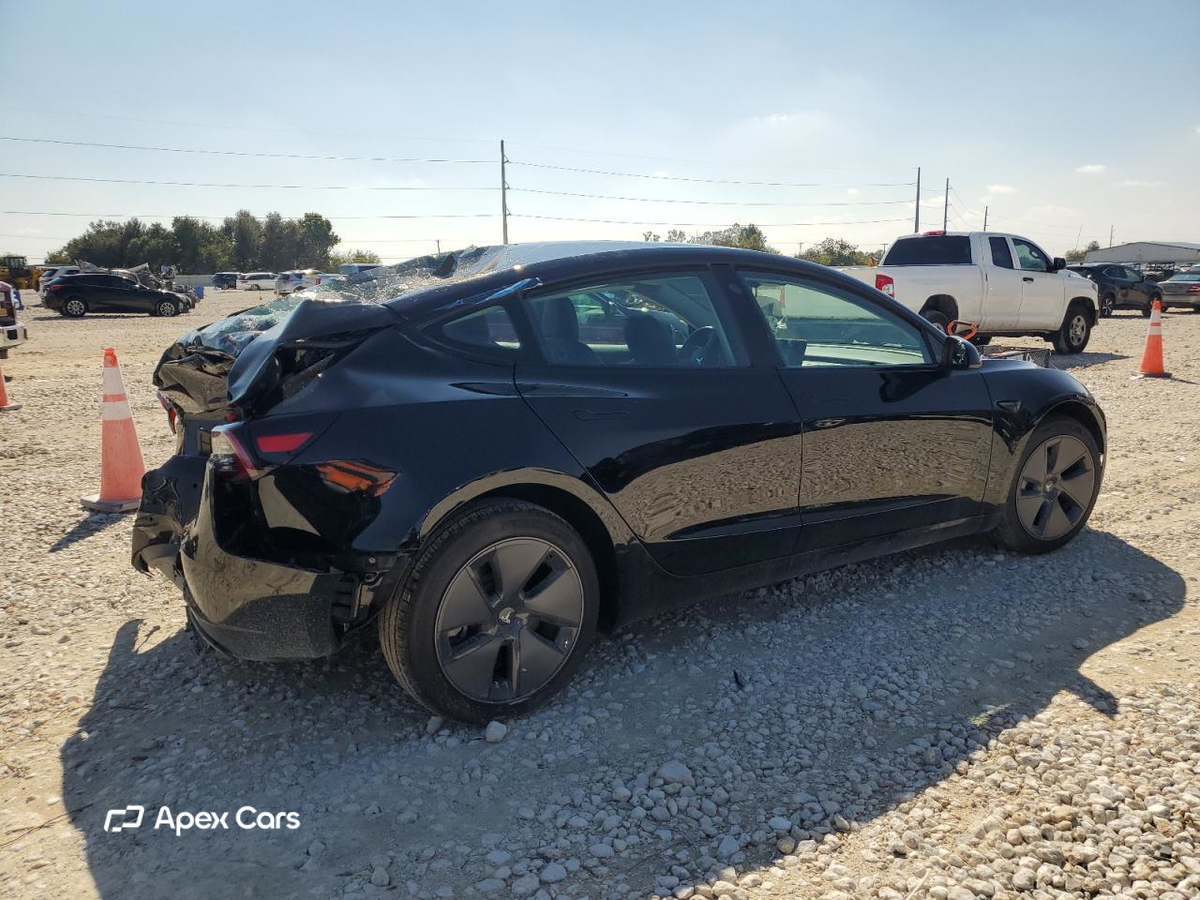 Tesla Model 3 2022