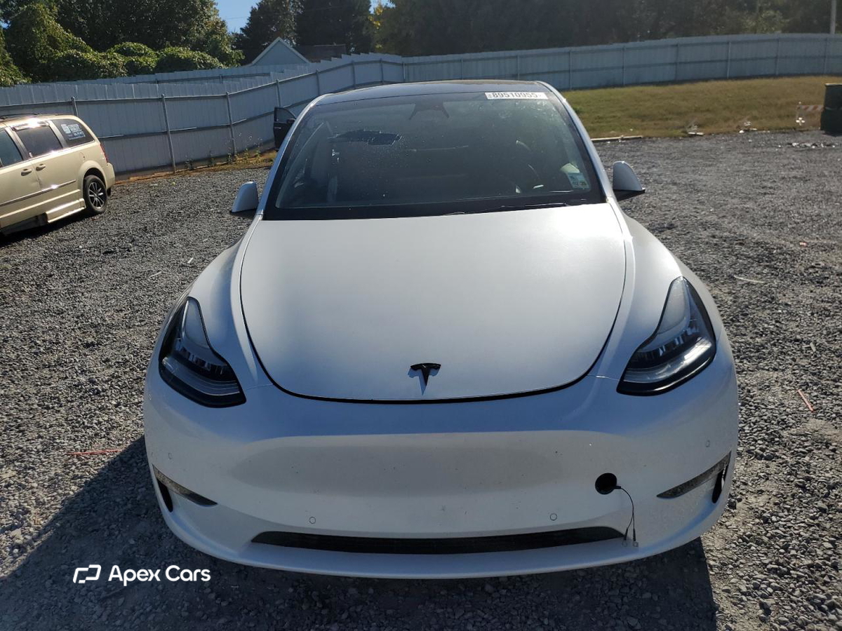 Tesla Model Y 2022
