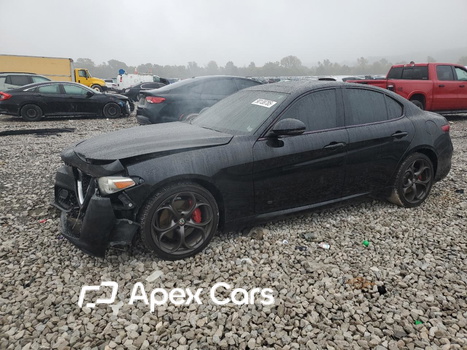 Alfa Romeo Giulia 2017 - Image 1 of 12