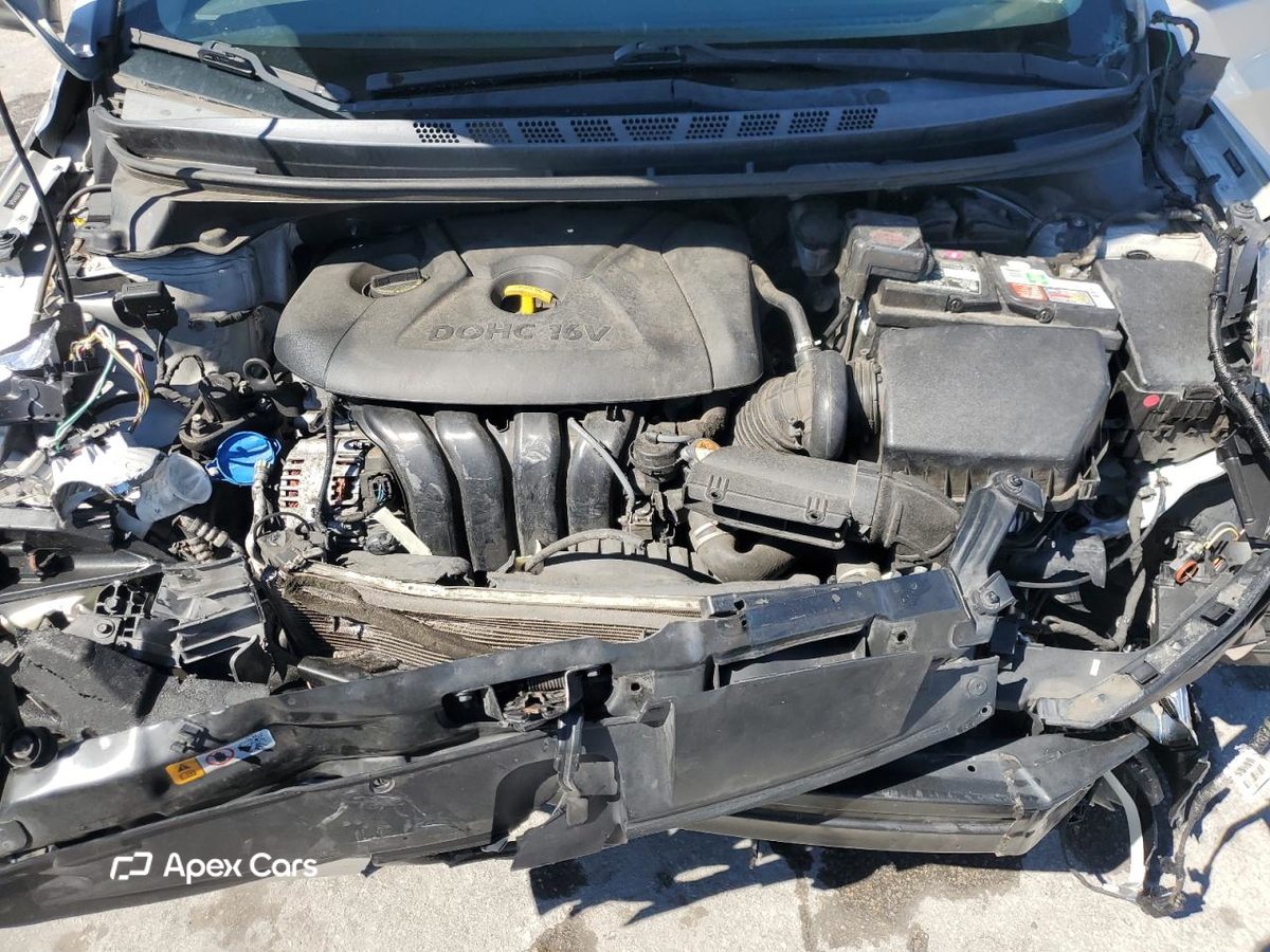 Hyundai Elantra 2016