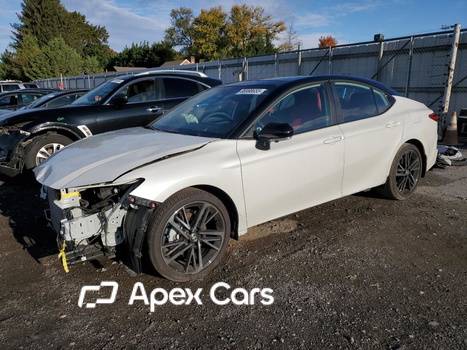Toyota Camry 2025 - Image 1 of 13