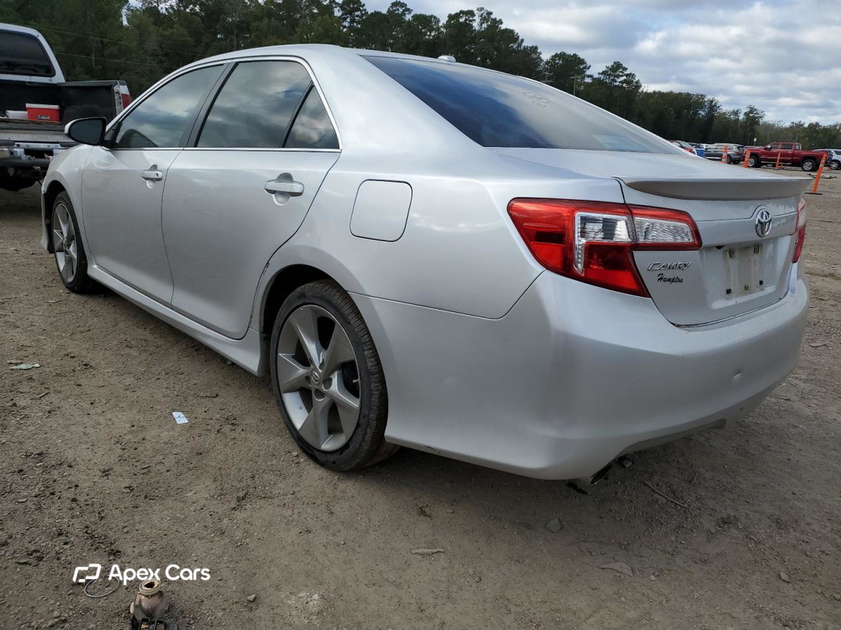 Toyota Camry 2012