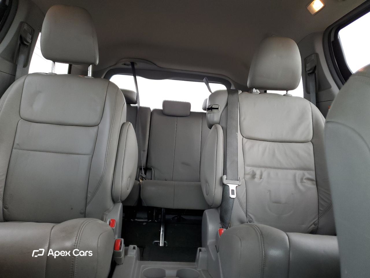 Toyota Sienna 2015