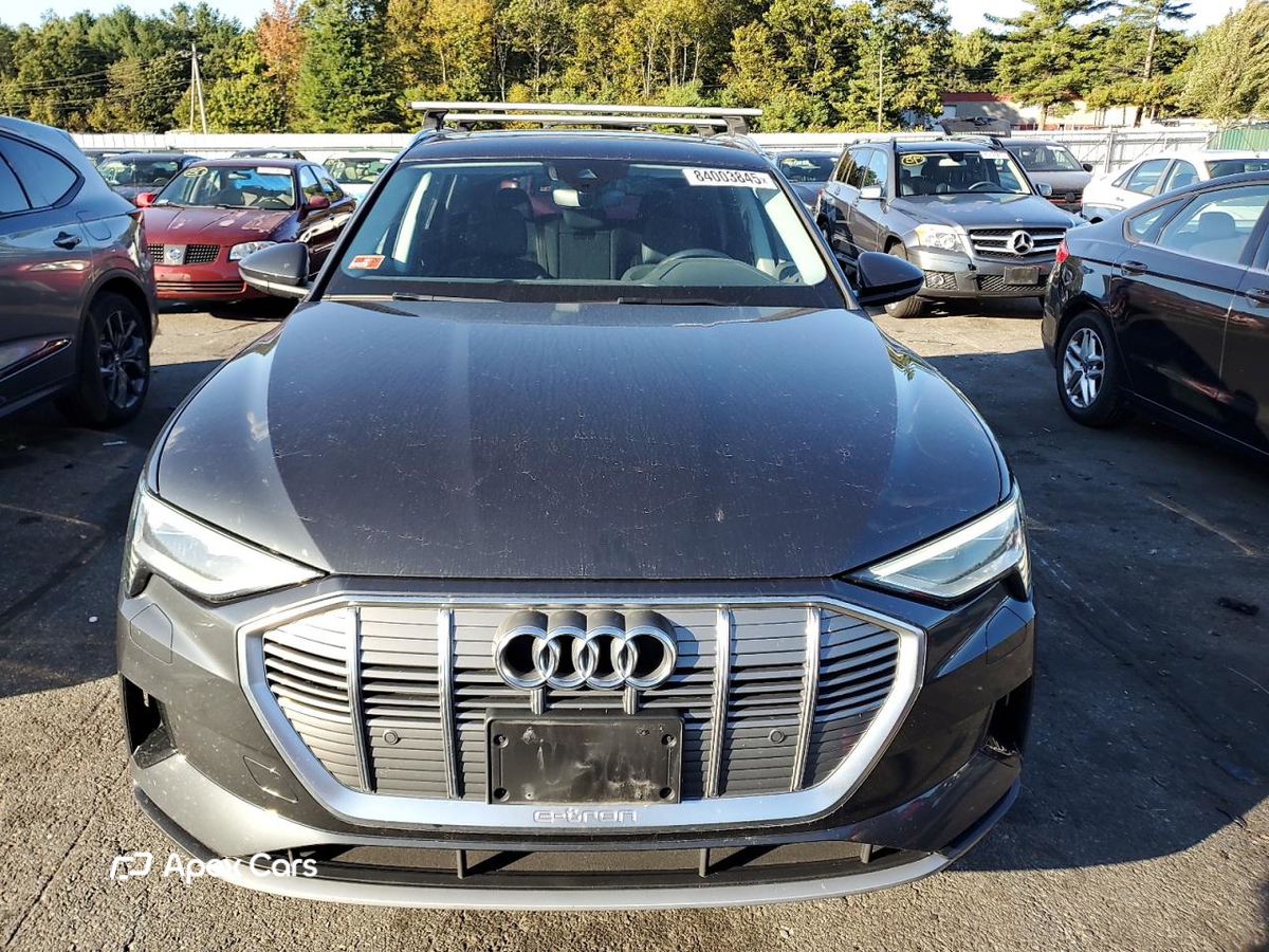 Audi e-tron 2021