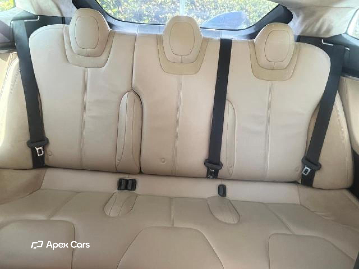 Tesla Model S 2012