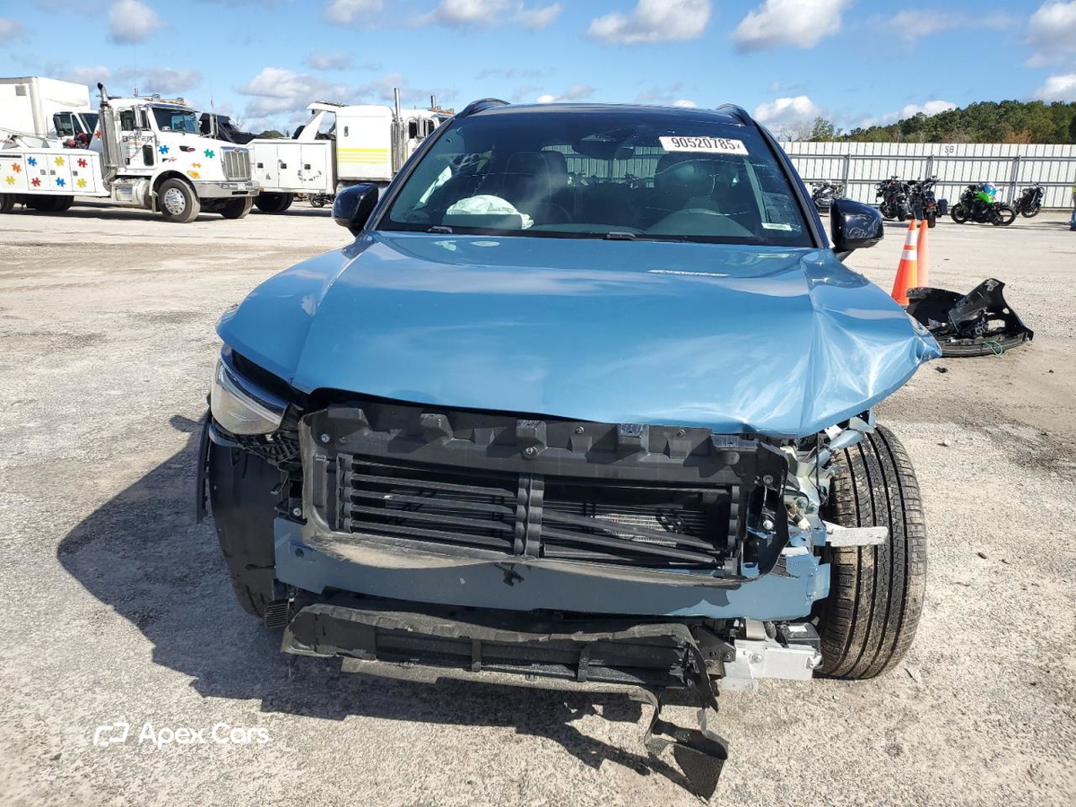 Volvo XC40 2024