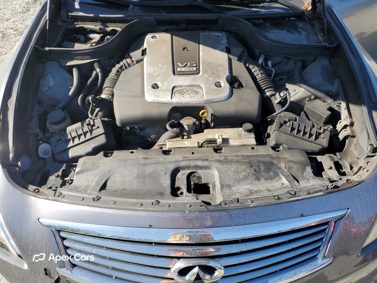 Infiniti G 2010
