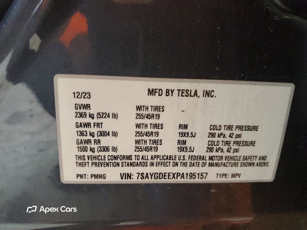 Tesla Model Y 2023