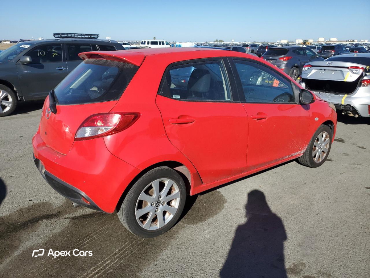 Mazda 2 2013