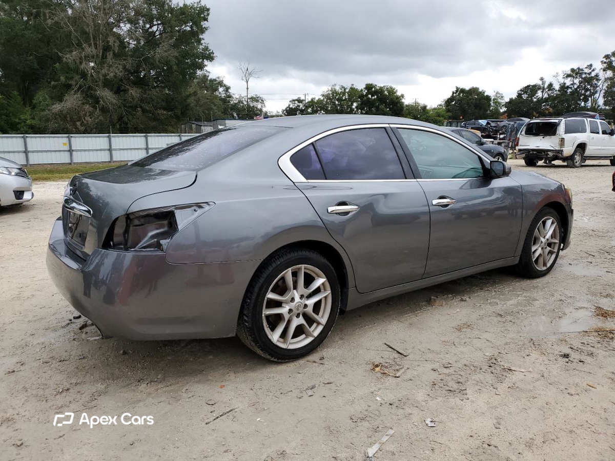 Nissan Maxima 2014