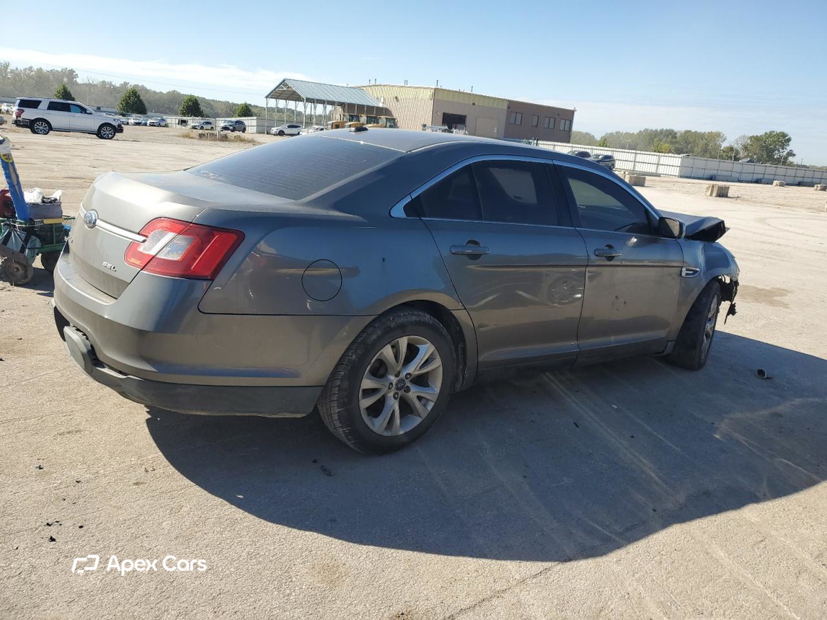Ford Taurus 2011