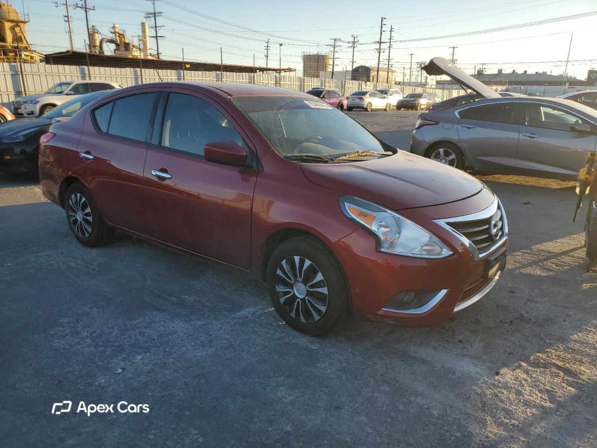 Nissan Versa 2018