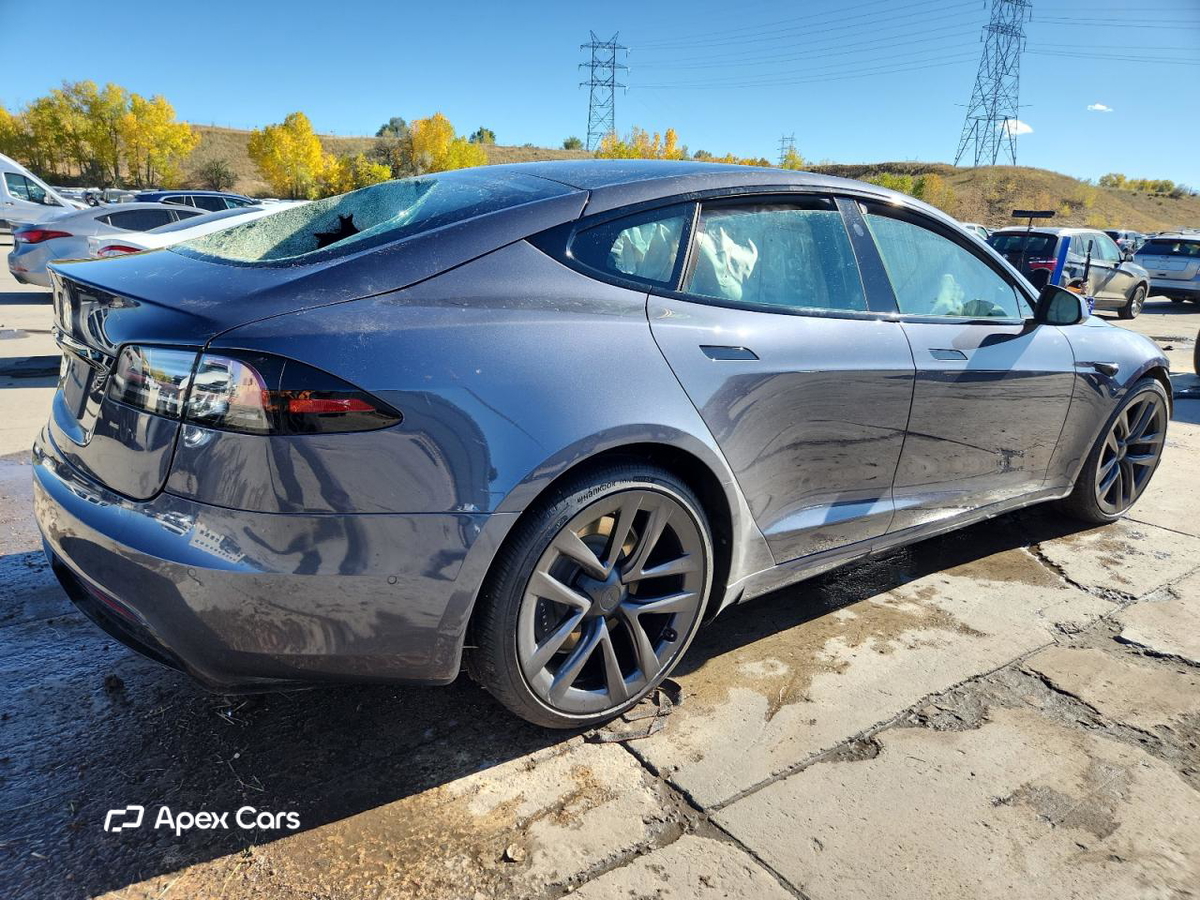 Tesla Model S 2022