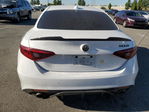 Alfa Romeo Giulia 2021