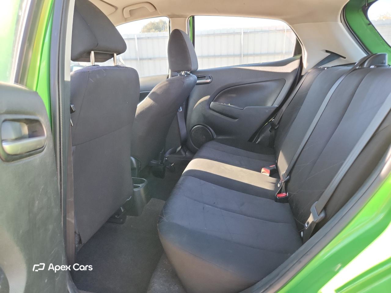 Mazda 2 2011