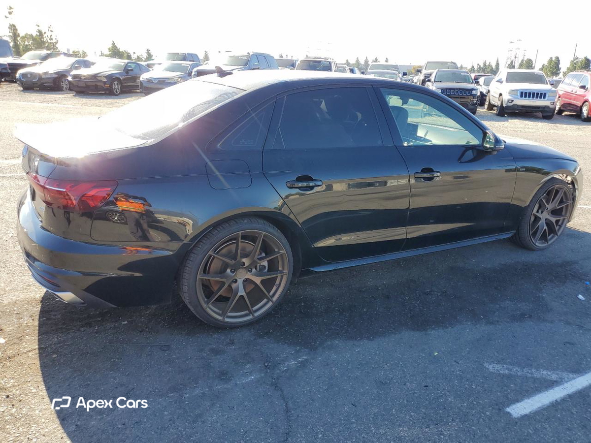 Audi A4 2021