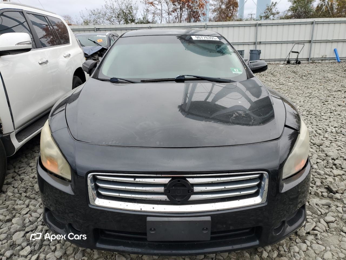 Nissan Maxima 2014