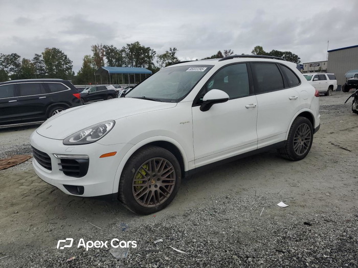 2017 Porsche Cayenne - Image 1 of 5