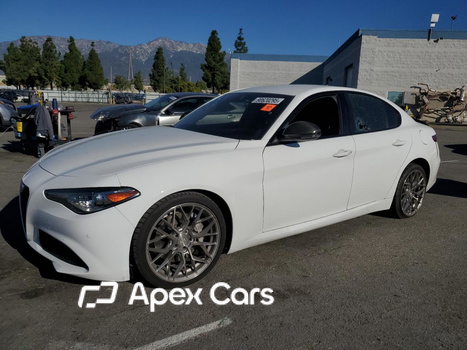 Alfa Romeo Giulia 2021 - Image 1 of 13