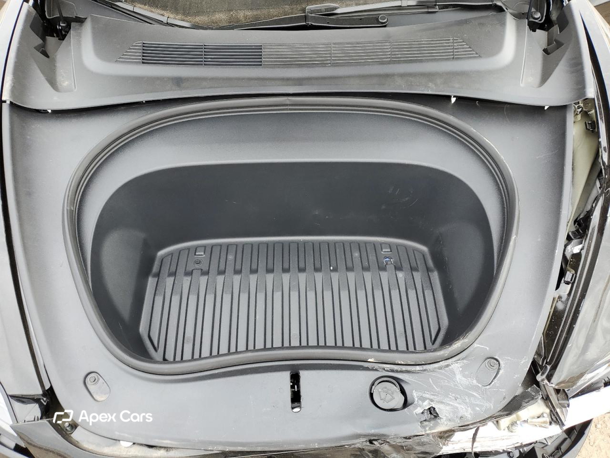 Tesla Model 3 2025