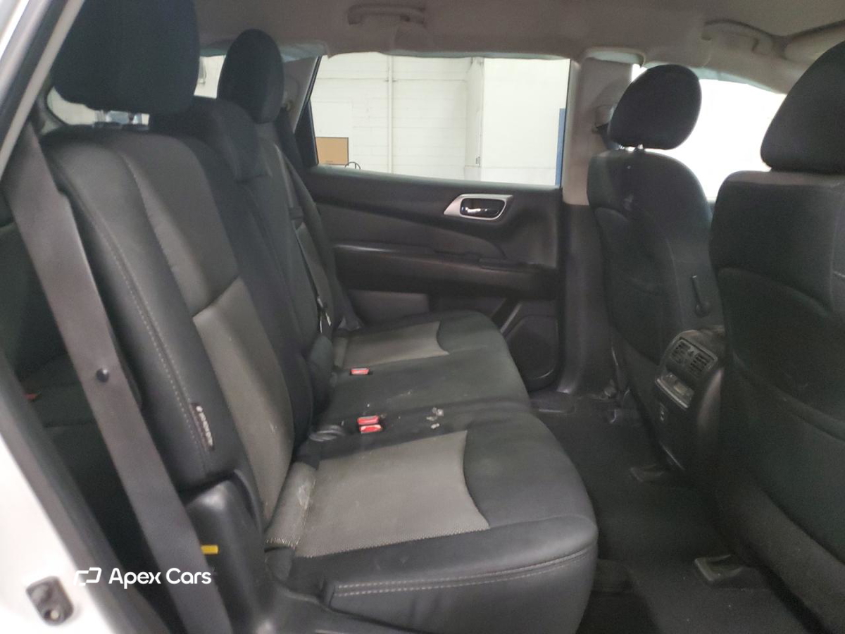 Nissan Pathfinder 2018