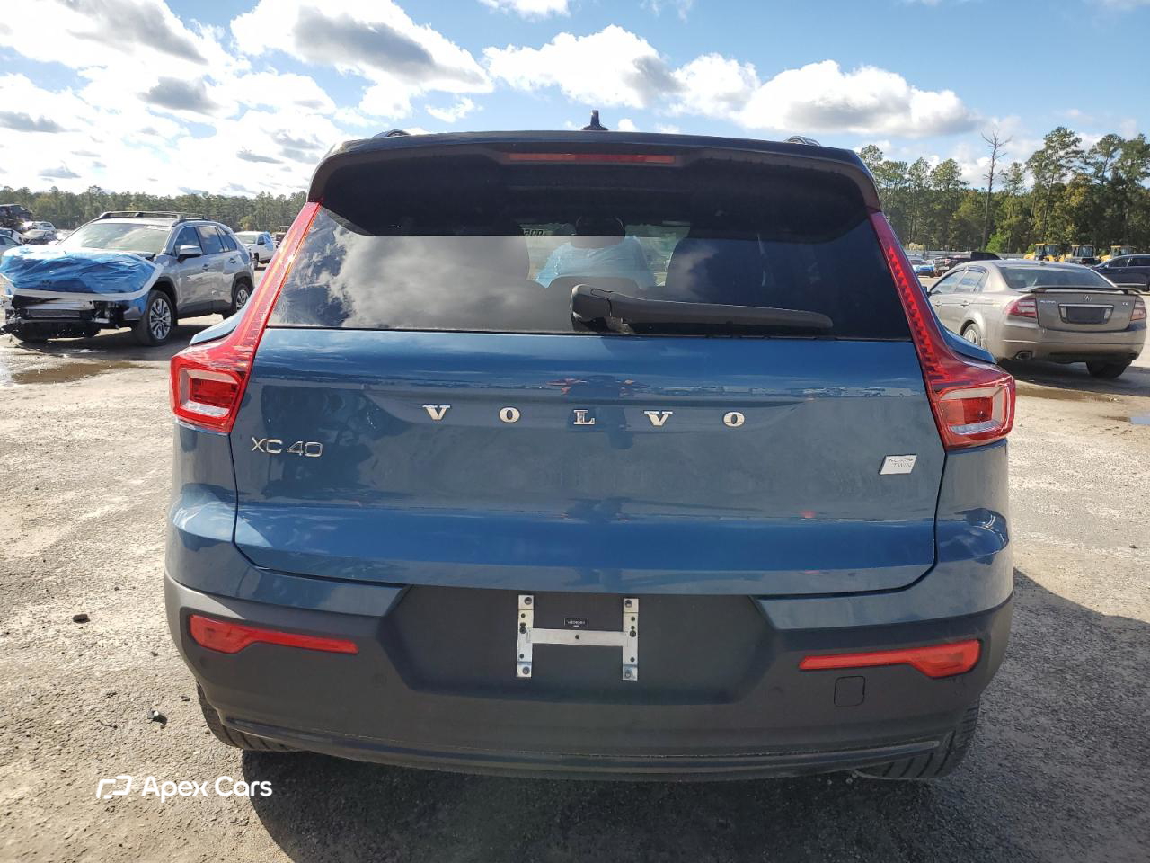 Volvo XC40 2024
