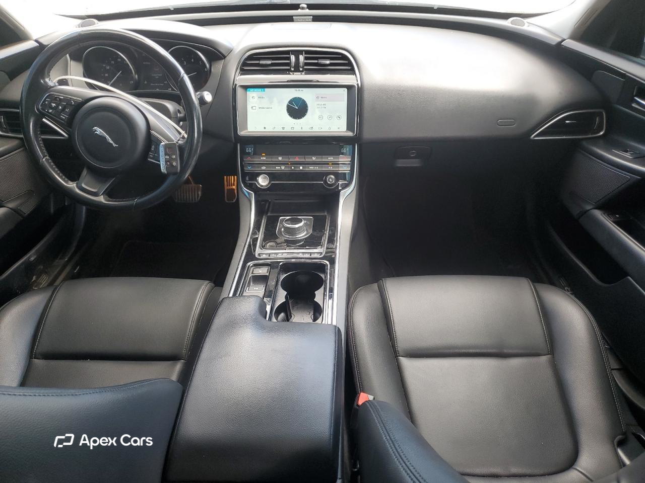 Jaguar XE 2019