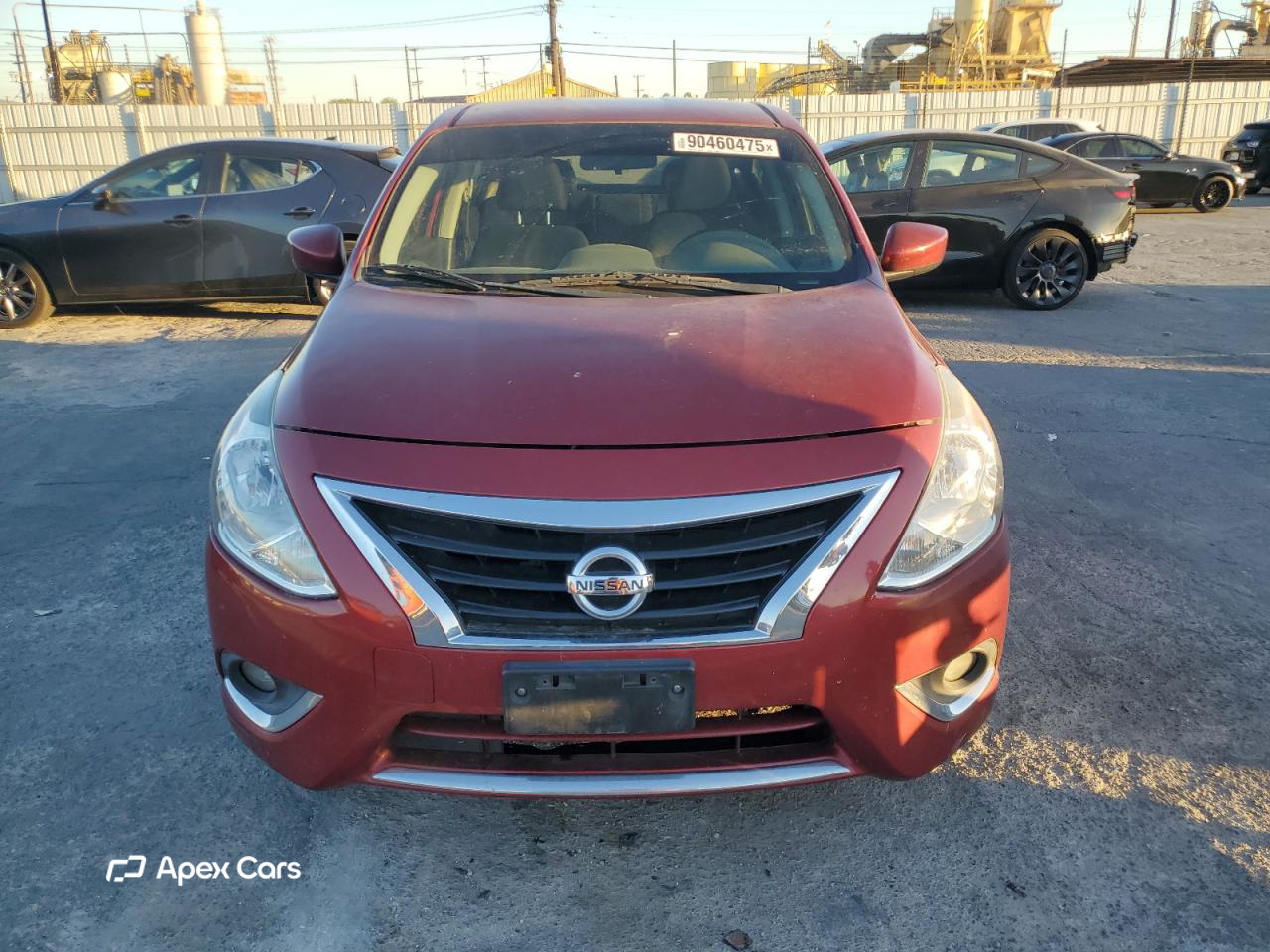 Nissan Versa 2018