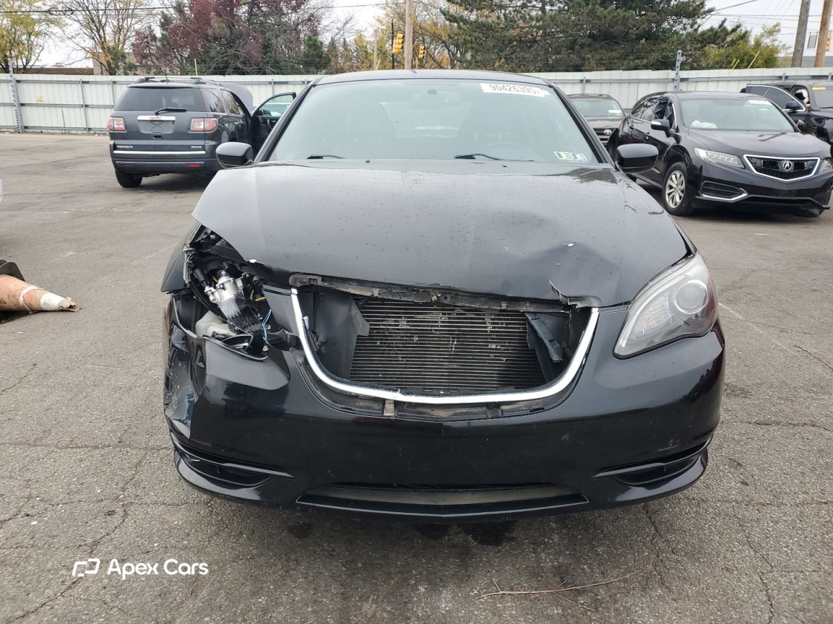 Chrysler 200 2011