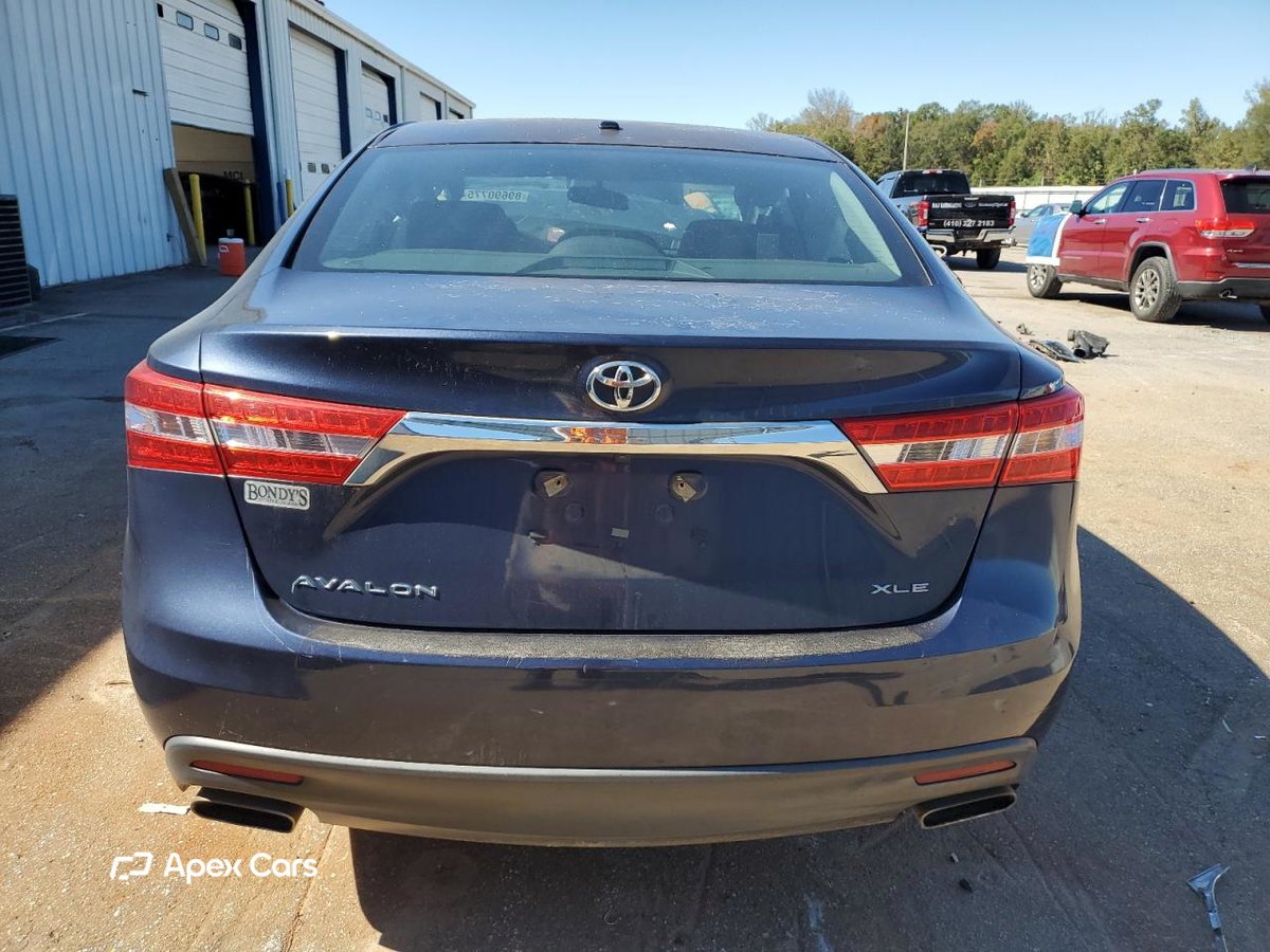 Toyota Avalon 2015