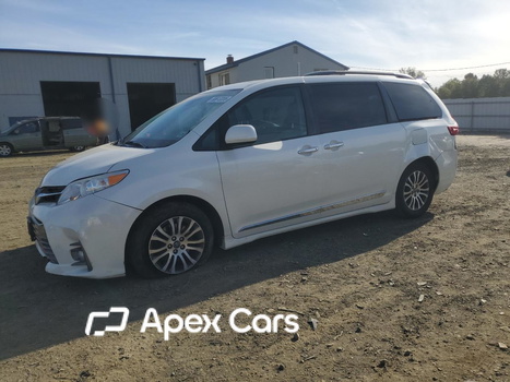 Toyota Sienna 2018 - Image 1 of 13
