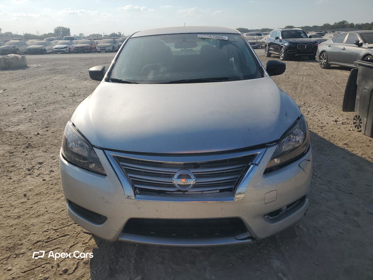 Nissan Sentra 2015