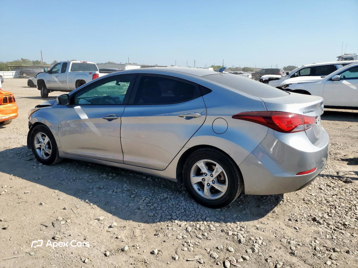 Hyundai Elantra 2015