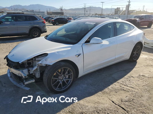 Tesla Model 3 2018 - Image 1 of 14