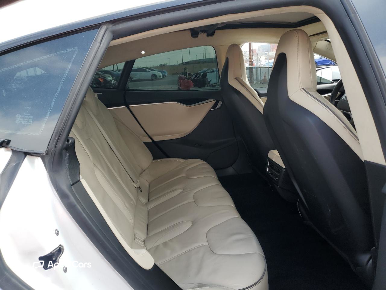 Tesla Model S 2012
