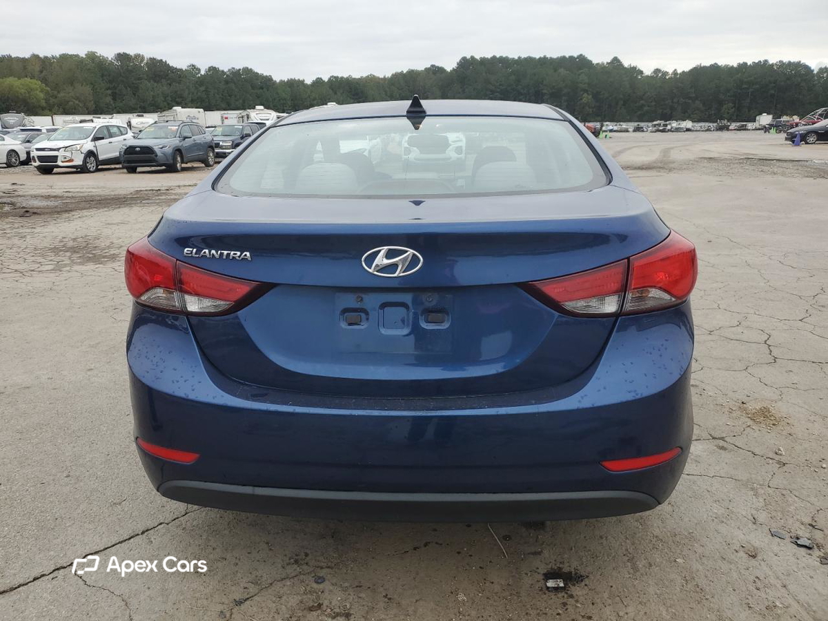 Hyundai Elantra 2016