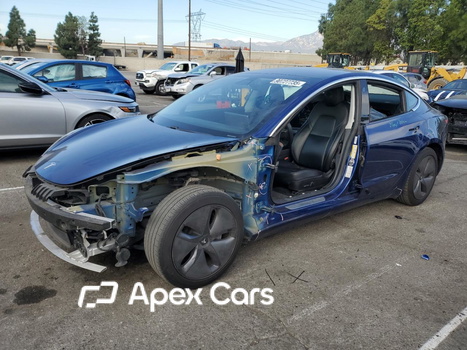 Tesla Model 3 2020 - Image 1 of 13