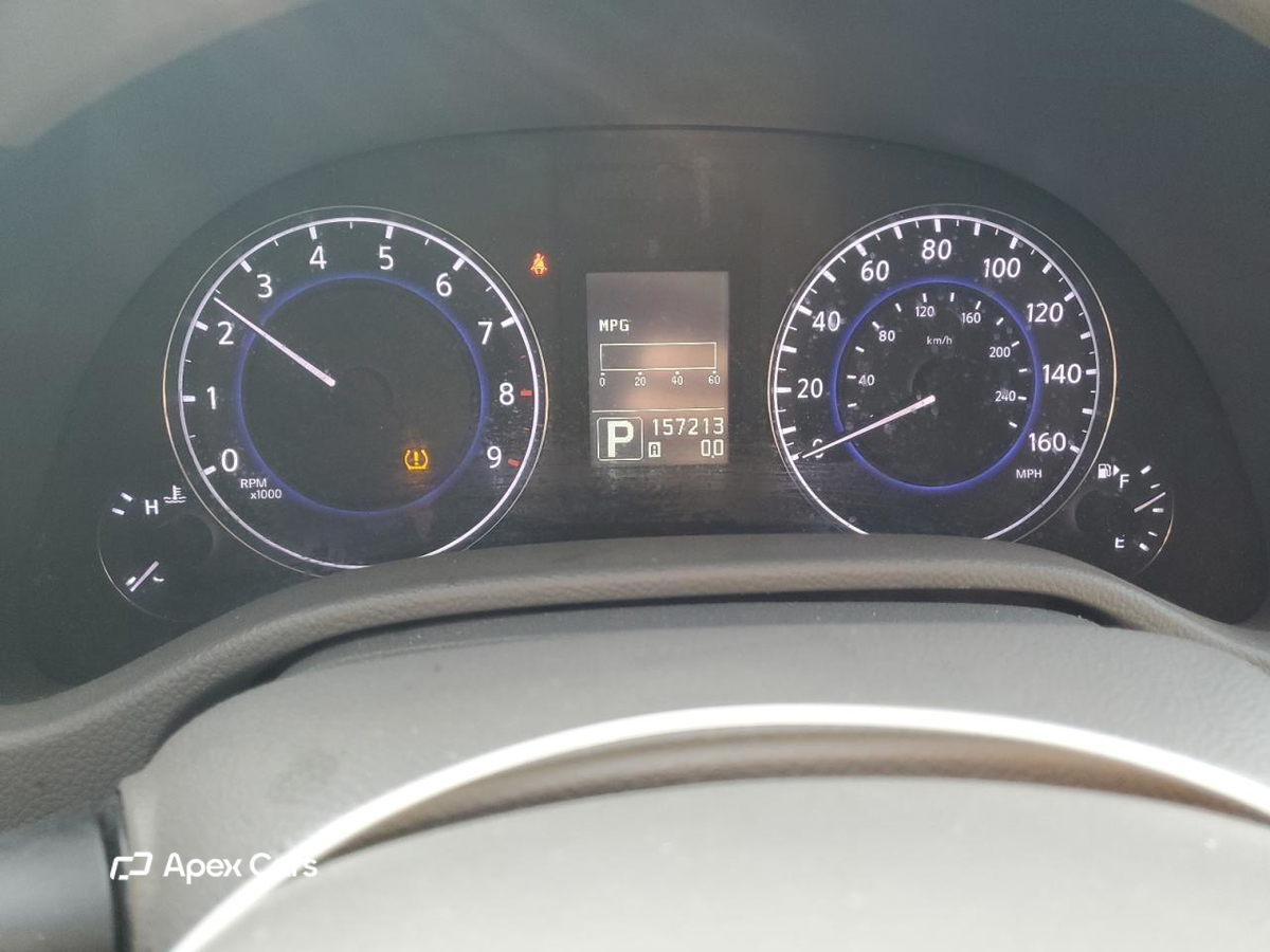 Infiniti G 2011
