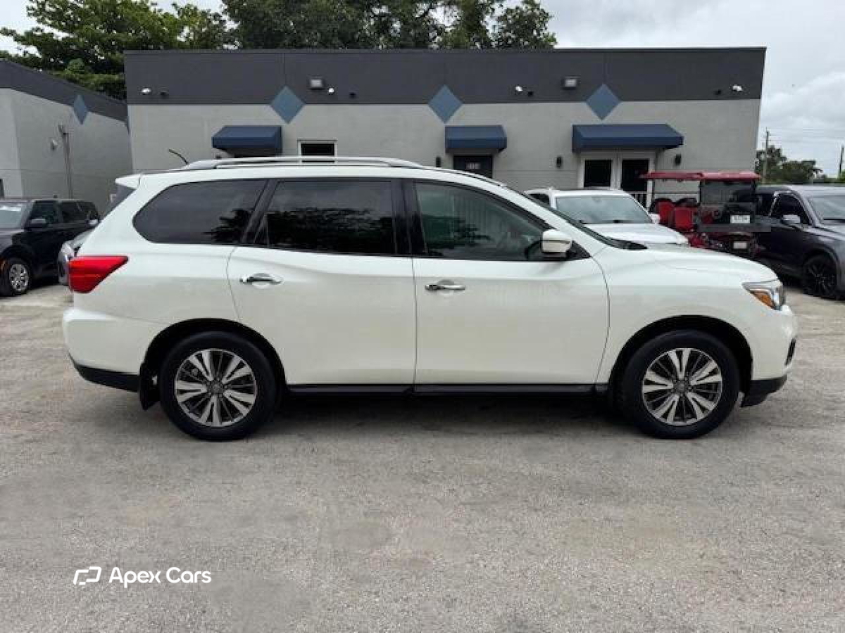 Nissan Pathfinder 2017