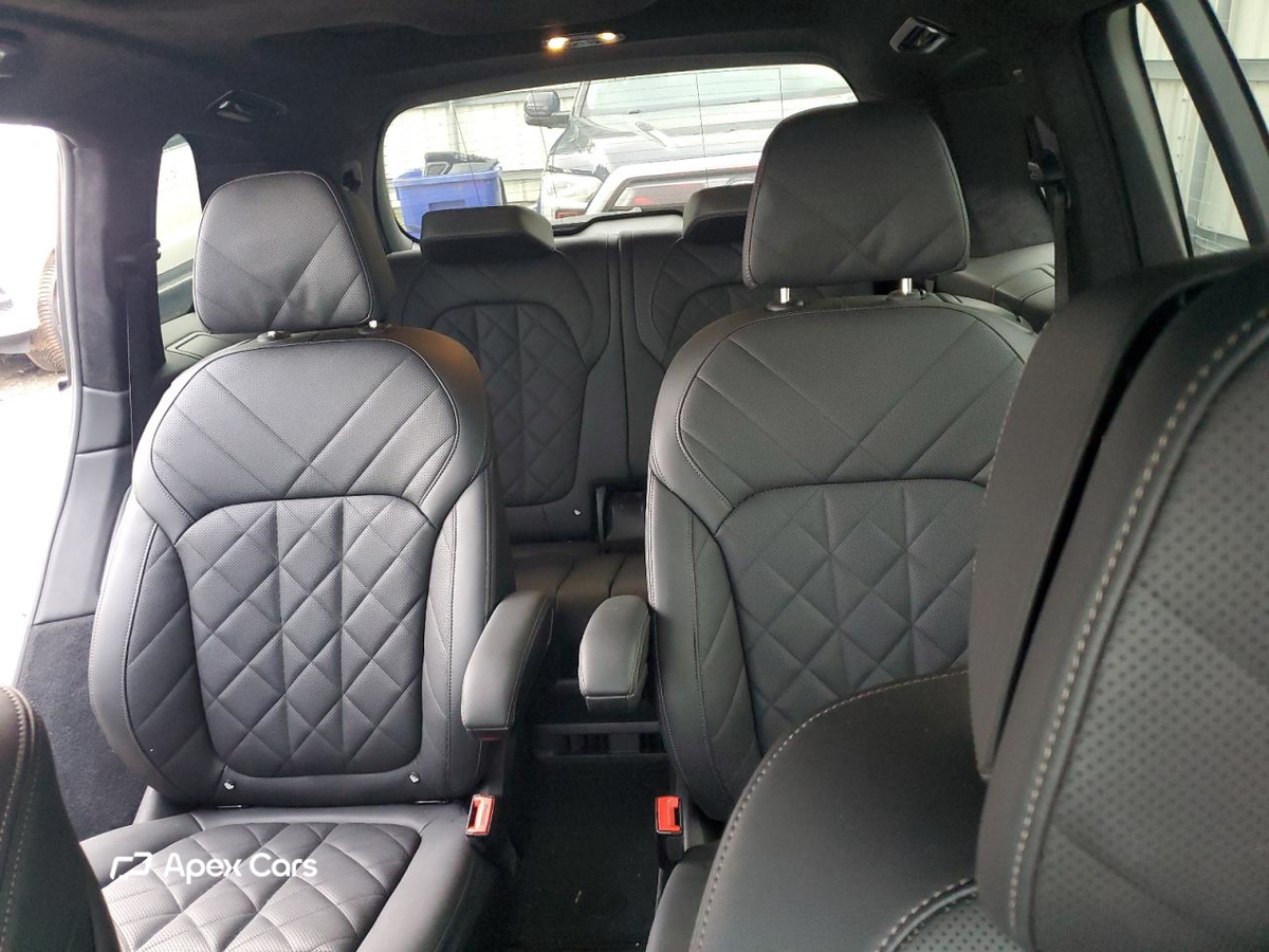BMW X7 2023