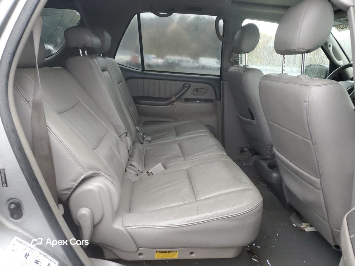 Toyota Sequoia 2006