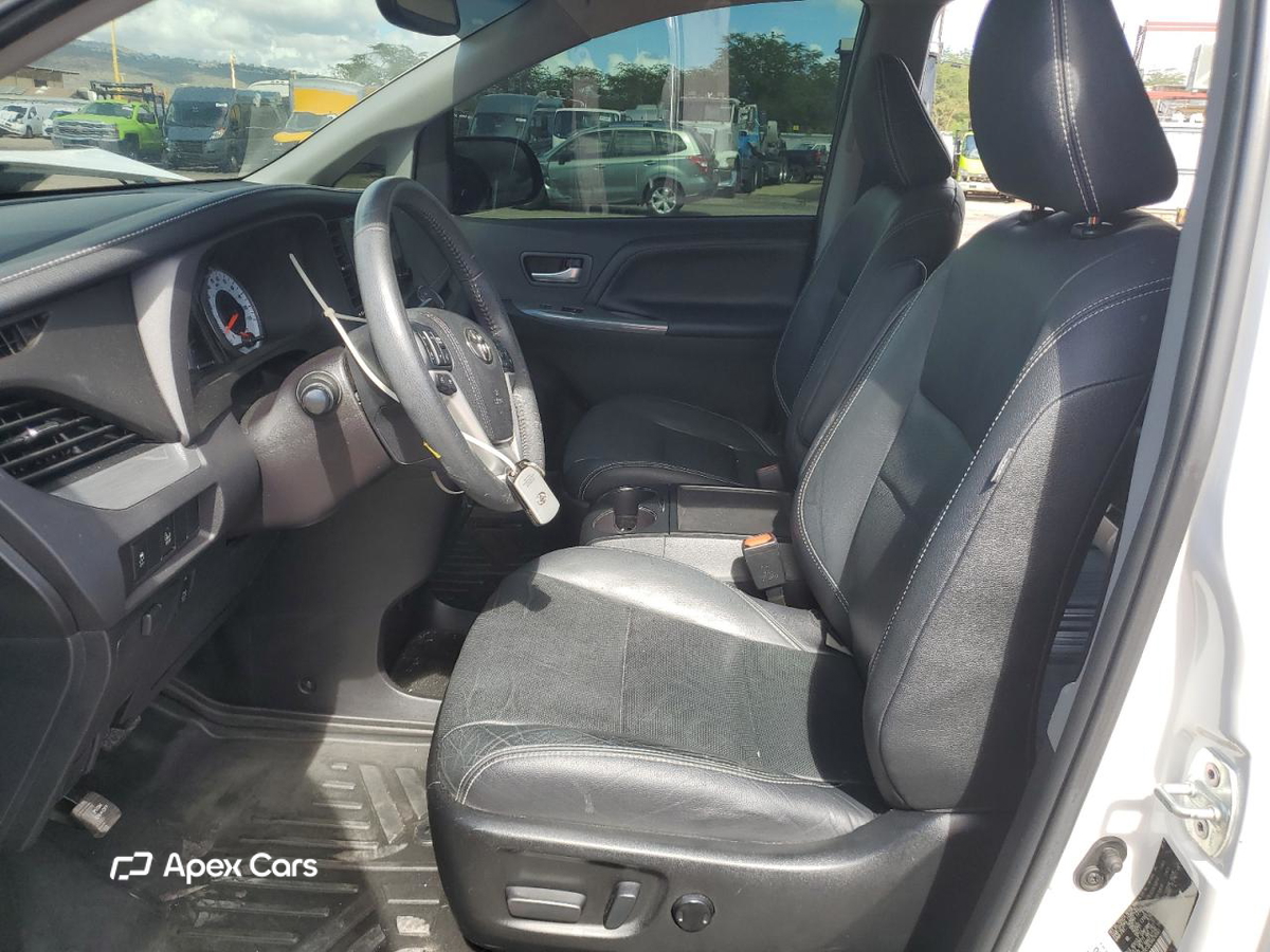Toyota Sienna 2017