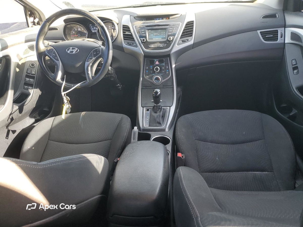 Hyundai Elantra 2015