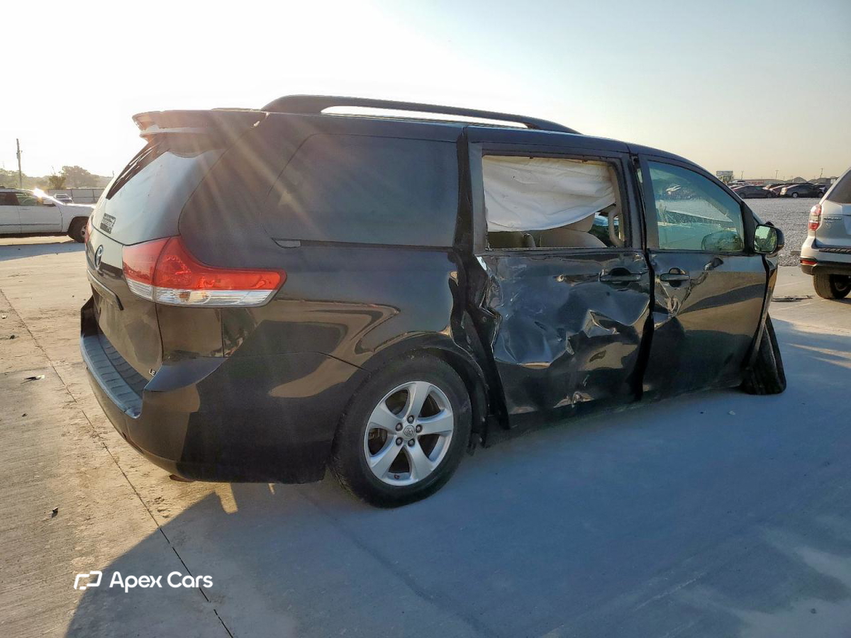 Toyota Sienna 2014
