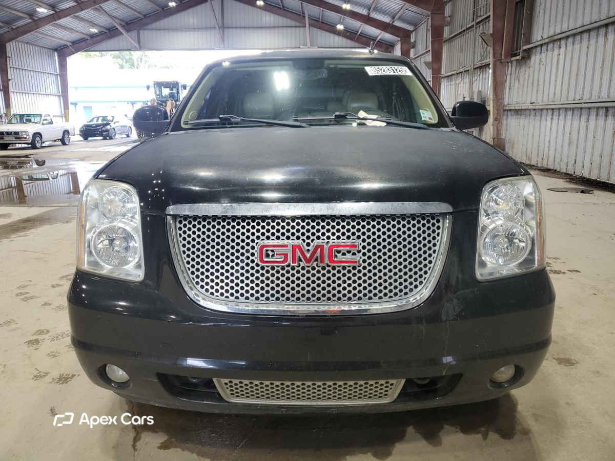 GMC Yukon 2013