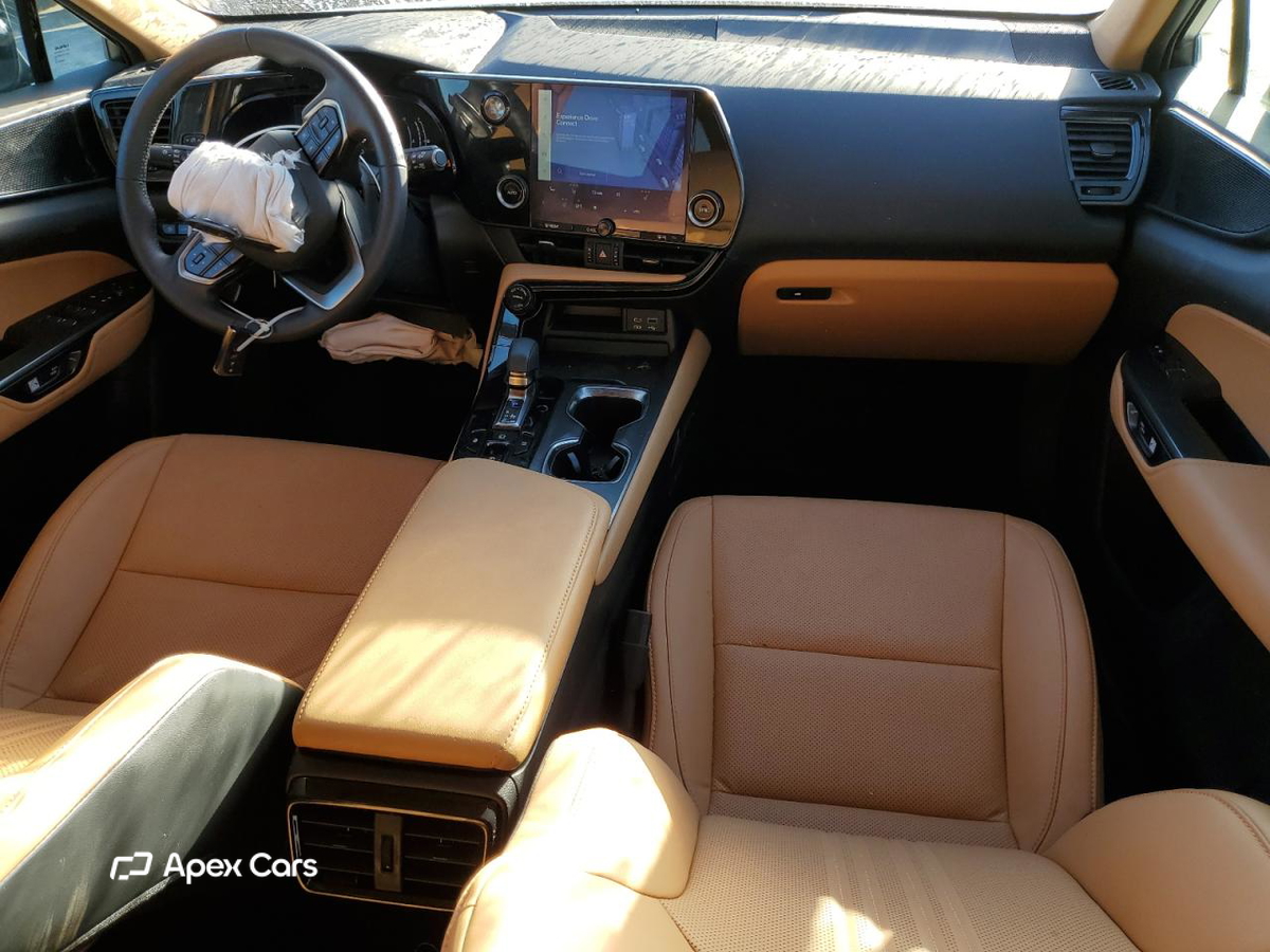 Lexus NX 2024