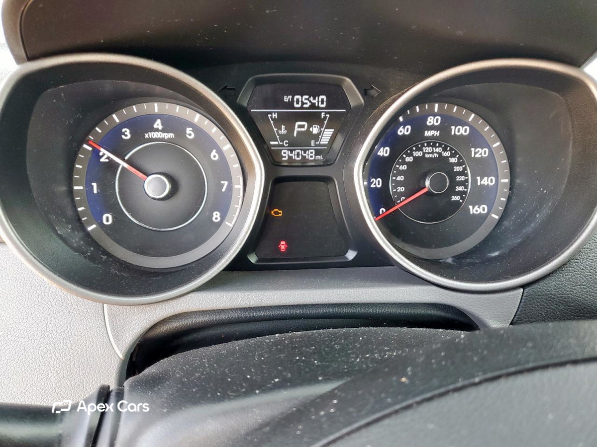 Hyundai Elantra 2015